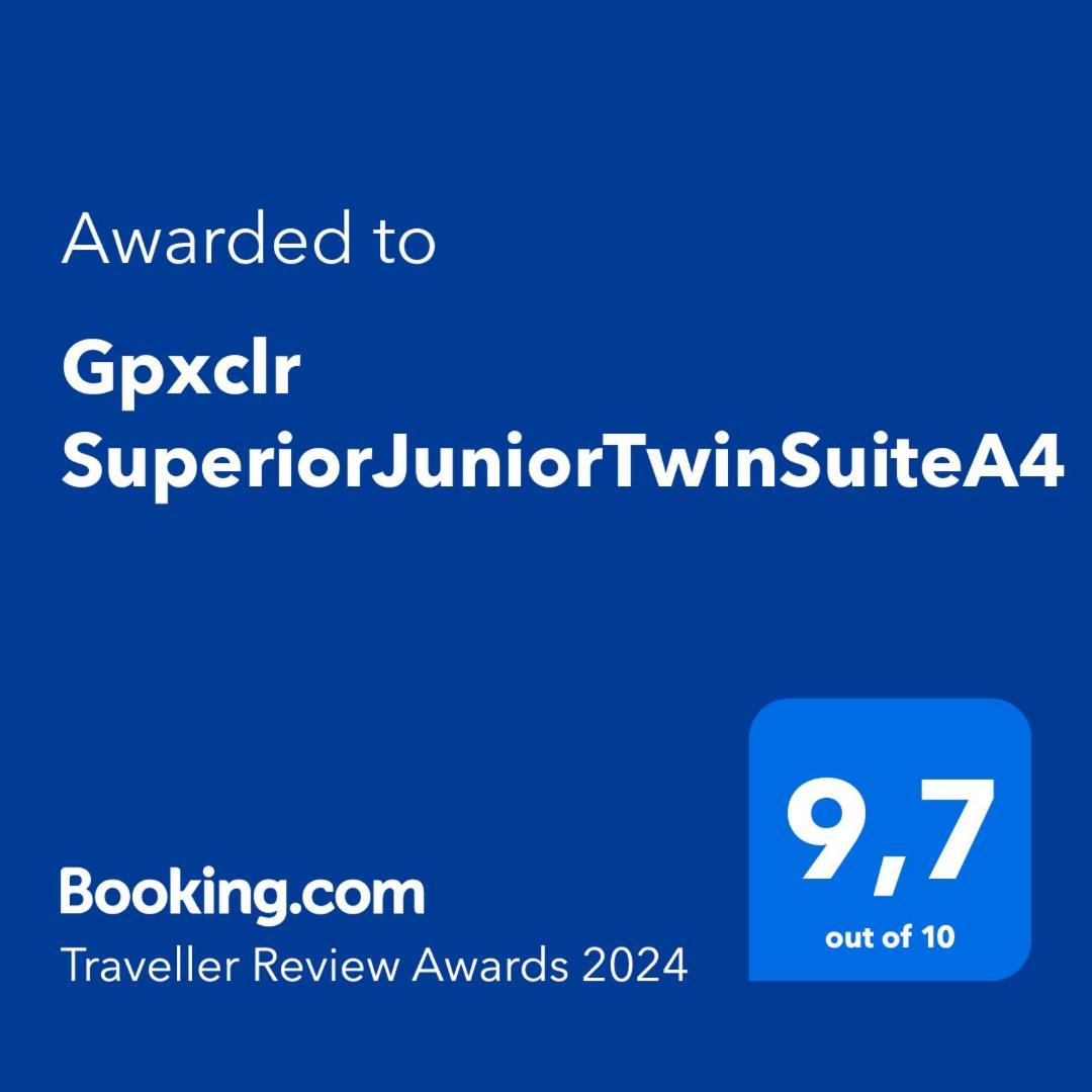 לריסה Gpxclr Superiorjuniortwinsuitea4 מראה חיצוני תמונה